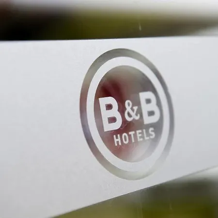 Lille Unexpo Hotel 2*